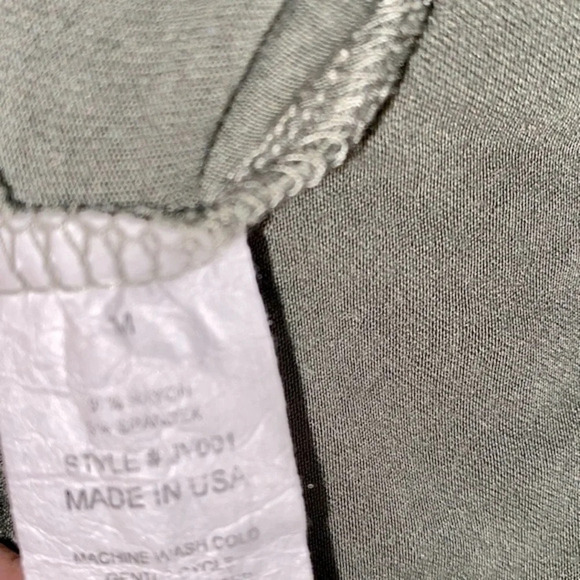 Olive green knit cardigan size medium - Picture 5 of 5